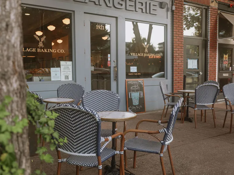 Lower Greenville café